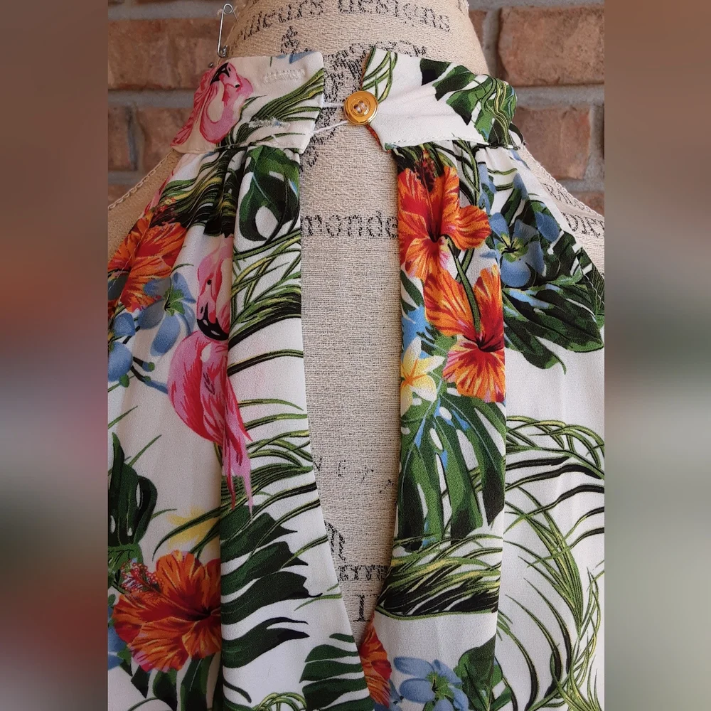 Rachel Zoe Floral Tropical Print Halter Style Top.